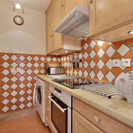 Renove 2 Pieces Au Pied Des Pistes, Balcon Sud, Pour 4 Personnes - Fr-1-455-139 *