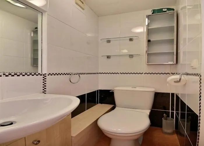 Renove 2 Pieces Au Pied Des Pistes, Balcon Sud, Pour 4 Personnes - Fr-1-455-139