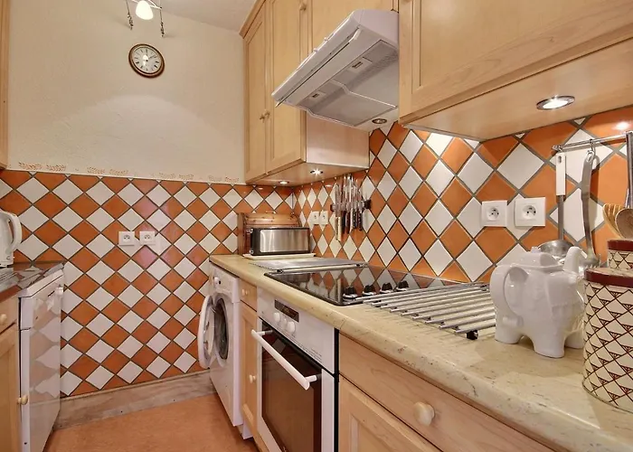 Renove 2 Pieces Au Pied Des Pistes, Balcon Sud, Pour 4 Personnes - Fr-1-455-139 *